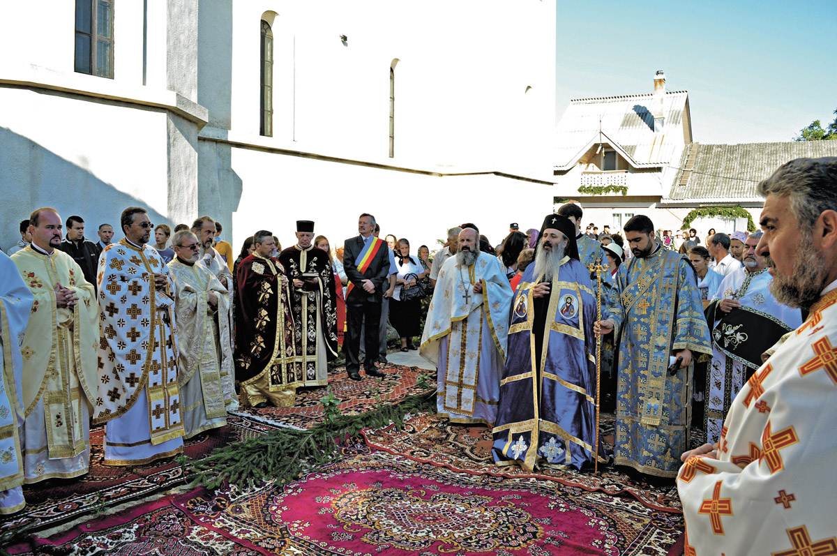 Biserica aceasta şi a primit podoaba care se cuvine casei lui Dumnezeu