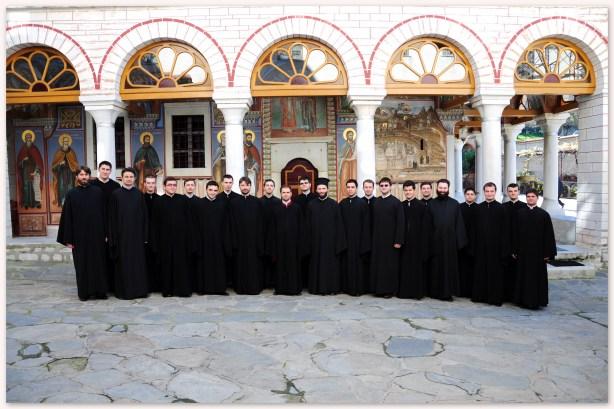 Corul „Tronos“ la Mănăstirea Icosifinissa din Grecia