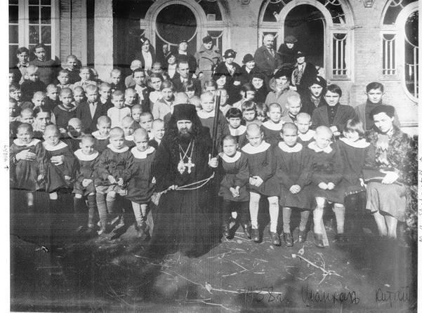 Sfântul Ioan Maximovici - ascet desăvârșit şi părinte al orfanilor
