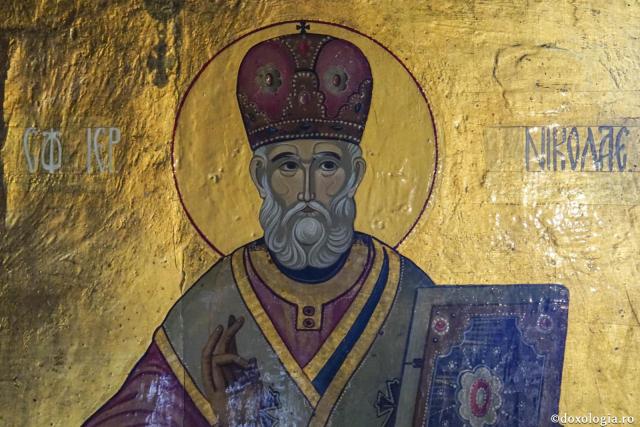 Pentru rugăciunea Sfântului Ierarh Calinic de la Cernica, Sfântul Nicolae vine în ajutorul mănăstirii