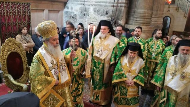 Preasfinţitul Vincenţiu a coliturghisit cu Patriarhul Ierusalimului în Duminica Sfintei Cruci