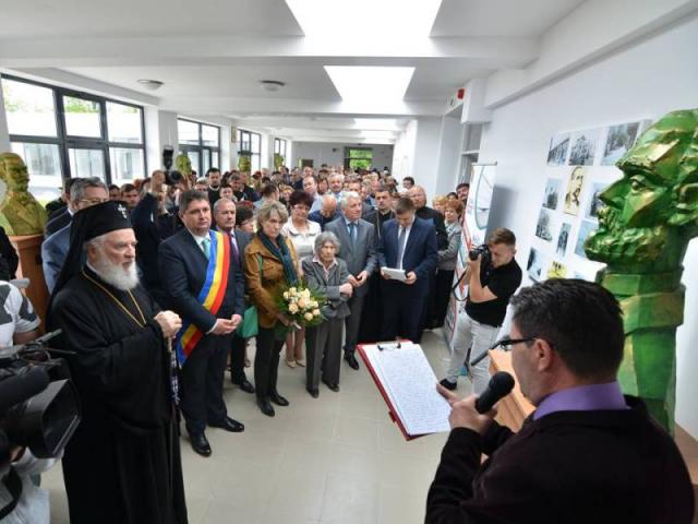 Inaugurarea Şcolii „Ion Ghica” - Ghergani, din oraşul Răcari, județul Dâmbovița