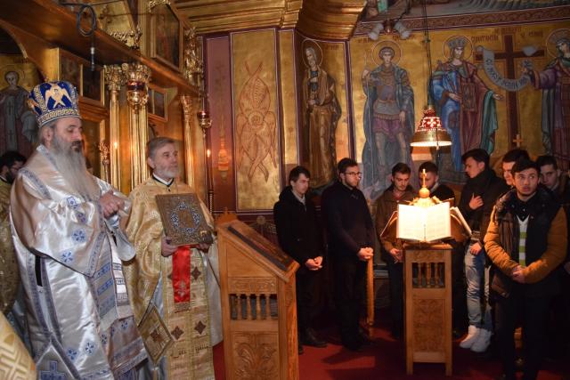 IPS Părinte Mitropolit Teofan, către studenții teologi: „Doar Biserica dă sens vieții”