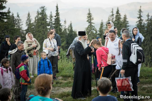 Schimbarea la Față pe Muntele Ceahlău: IPS Mitropolit Teofan a săvârșit Sfânta Liturghie