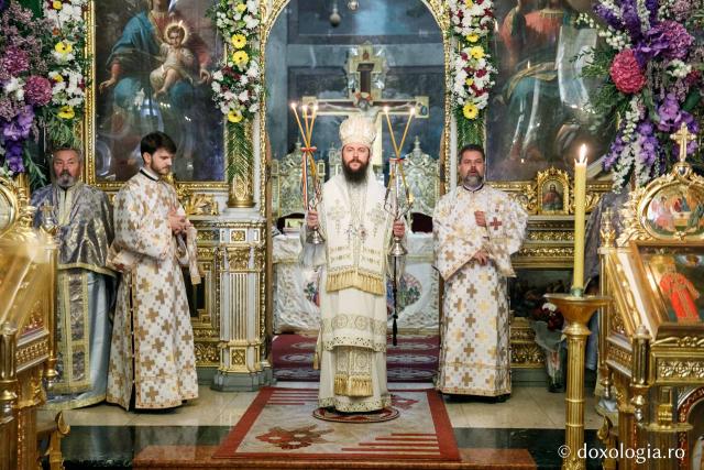În ajun de hram, Sfânta Liturghie arhierească – PS Damaschin Dorneanul a slujit la Catedrala Mitropolitană