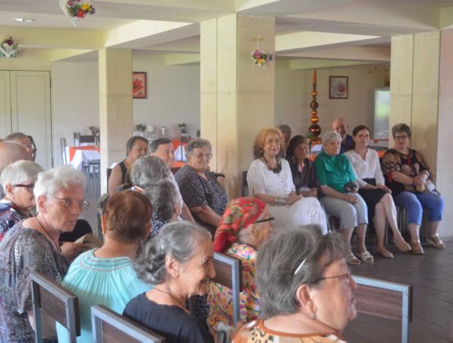 SOFR Iaşi a organizat un spectacol la Căminul de bătrâni „Sf. Împ. Constantin şi Elena”