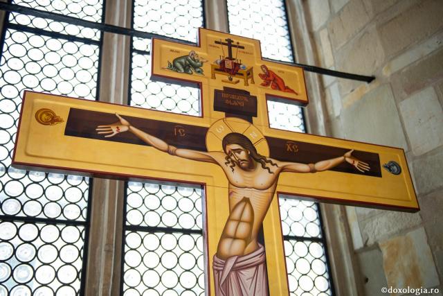 Sfânta Cruce la Mănăstirea Putna