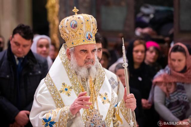 Părintele Patriarh Daniel: „Botezul lui Iisus la Iordan este temelia botezului Bisericii, sau botezului creștin”