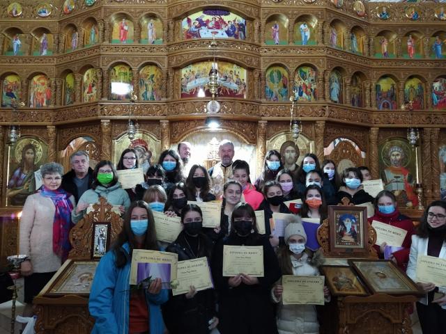 Concurs de poezie dedicat mamei, la Parohia „Sfântul Mare Mucenic Mina” din Buzău