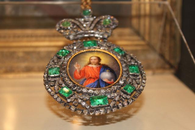 Exponatul lunii iulie 2022: Engolpionul „Iisus Hristos” al Mitropolitului Veniamin Costachi