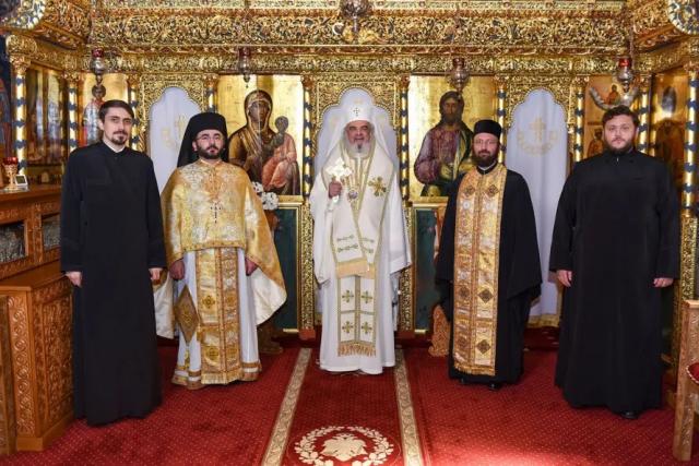 Patriarhul Daniel: „Lepădarea de sine este răstignirea egoismului, iar luarea crucii, transformarea suferinței în speranță”