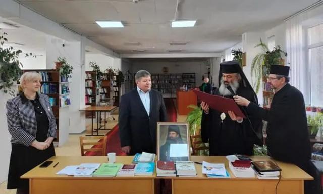 Bălți: Istoricul Ion Negrei a primit cea mai înaltă distincție a Patriarhiei Române