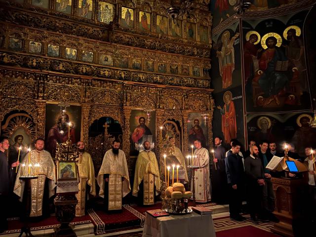 Membrii ASCOR Iași au adus mulțumire Sfântului Ierarh Calinic