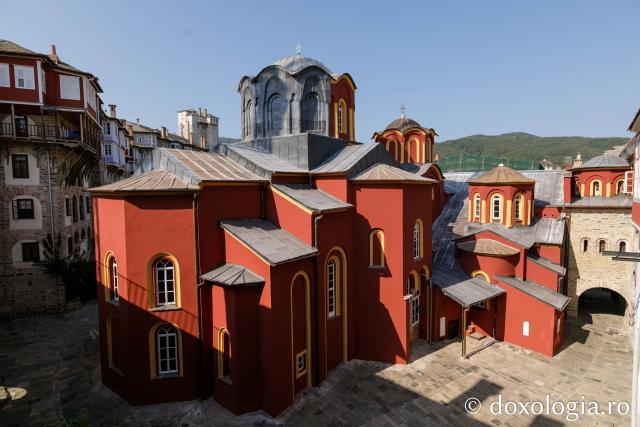 Katholikonul Mănăstirii Vatoped