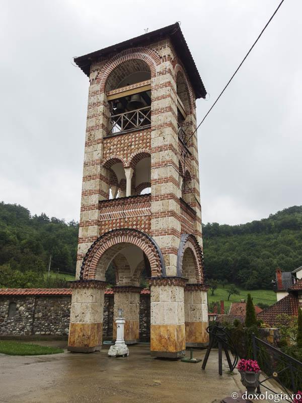 (Foto) Acasă la Sfântul Iustin Popovici – Mănăstirea Celje din Serbia