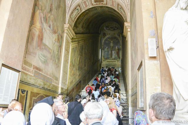 (Foto) Scara lui Iisus Hristos - treptele pe care le-a urcat Mântuitorul când a mers la Pilat din Pont