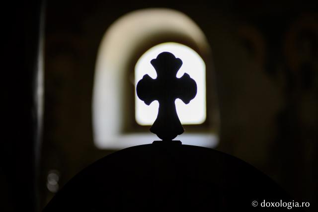 (Foto) Mănăstirea Râmeț, o gură de Rai din Munții Apuseni 