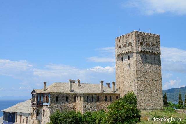 (Foto) Mănăstirea Dohiariu din Muntele Athos – marea ctitorie a domnitorului Alexandru Lăpuşneanu 