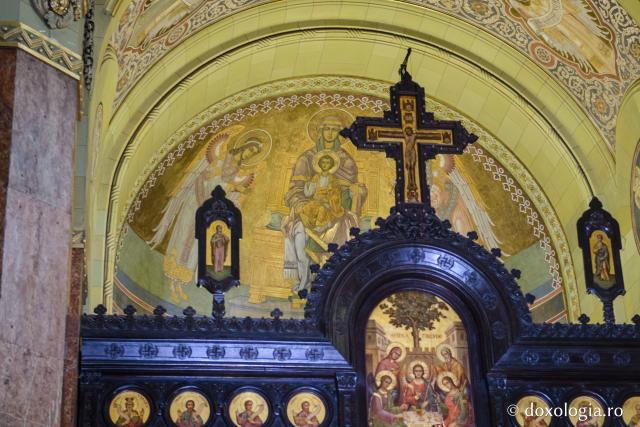Catedrala Reîntregirii din Alba Iulia