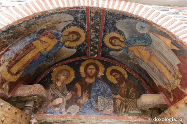 Frescă de deasupra ieșirii din Mănăstirea Dionisiu, Athos