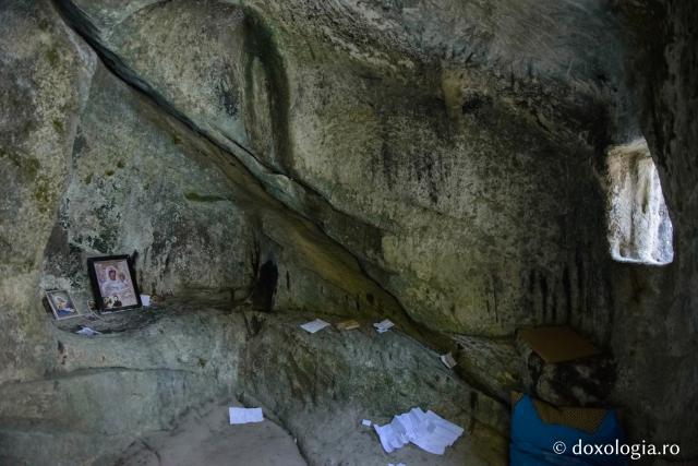 peșterile Sfinților Daniil și Misail la Mănăstirea Turnu