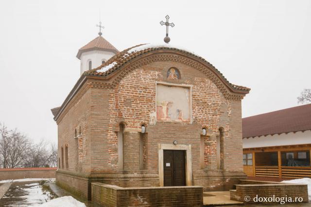 Mănăstirea Găiseni