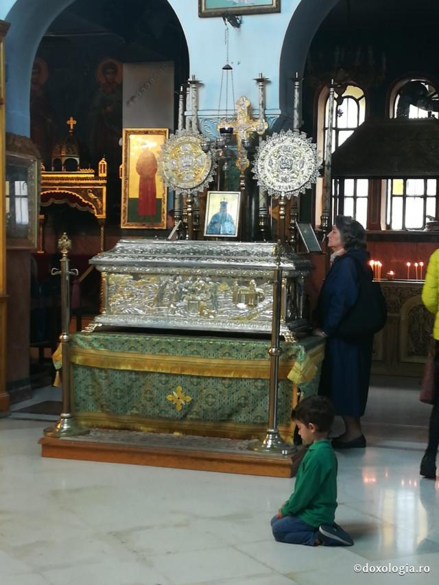 (Foto) Moaștele Sfântului Nicolae Planas, ocrotitorul celor căsătoriţi