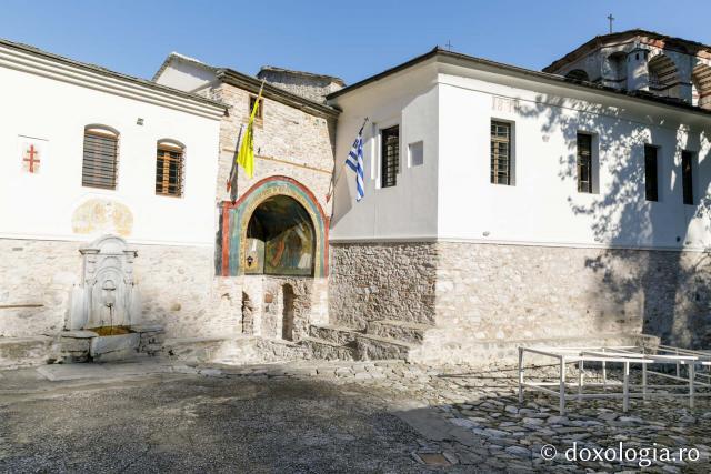 (Foto) Paşi de pelerin la Mănăstirea „Sfântul Ioan Botezătorul” – Serres, Grecia