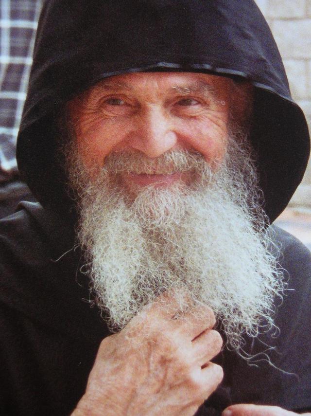 (Foto) Părintele Efrem Filotheitul în imagini