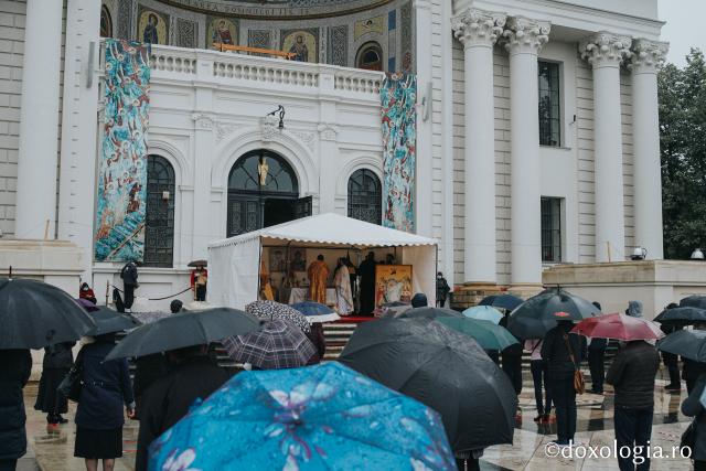 (Foto) Sfânta Liturghie la Catedrala mitropolitană din Iași în Duminica a 7-a după Paști