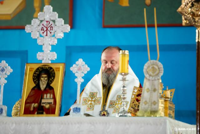 (Foto) Slujba de priveghere în cinstea Sfântului Cuvios Dimitrie cel Nou – 2020