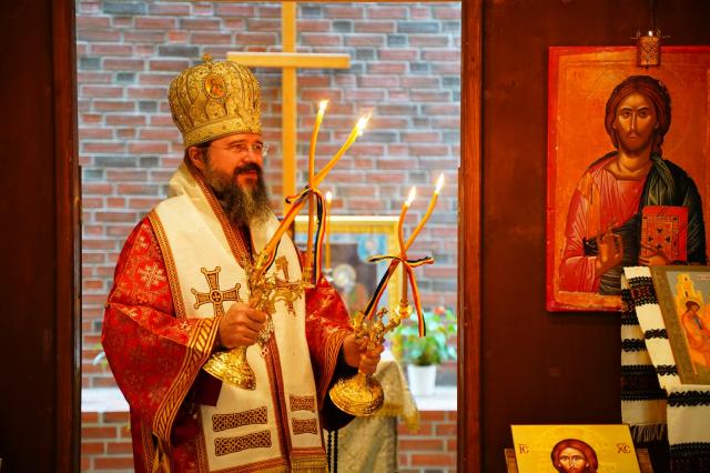 (Foto) Sărbătoarea Sfinților Apostoli Petru și Pavel, în biserica românească din Oslo
