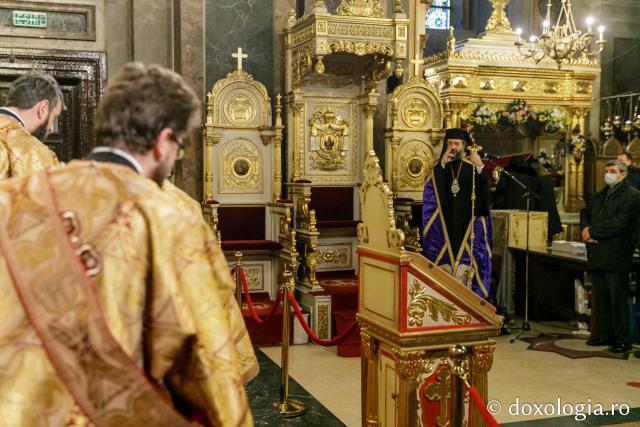 (Foto) Priveghere la praznicul Întâmpinării Domnului, la Catedrala Mitropolitană din Iași 2022