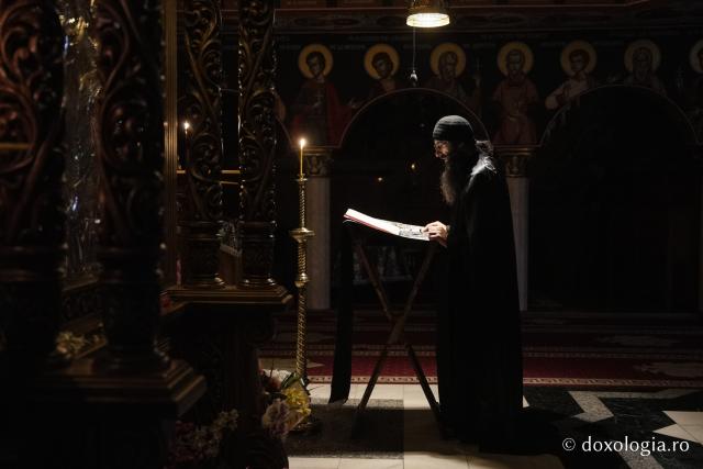 (Foto) „Doamne, Doamne, deschide-ne nouă!”: Denia din Sfânta și Marea Marți, la Mănăstirea Pângărați