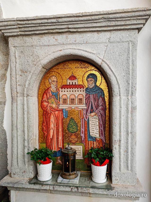 Mănăstirea „Sfântul Ioan Teologul” din Insula Patmos, considerată cea mai importantă mănăstire de la Marea Egee Mănăstirea „Sfântul Ioan Teologul” din Insula Patmos, considerată cea mai importantă mănăstire de la Marea Egee