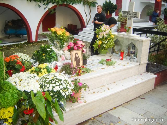 Chilia și mormântul fericitului Iacov Tsalikis