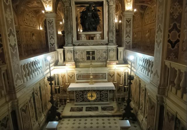 Cripta cu moaștele Sfântului Apostol și Evanghelist Matei