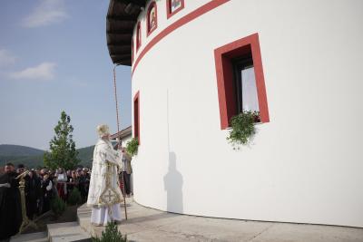 (Video) Sfințirea Paraclisului Schitului Braniște, al Mănăstirii Neamț