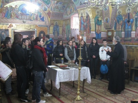 Oră de Religie în biserică