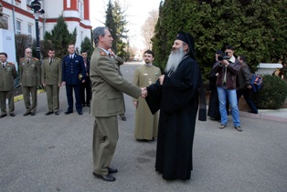 IPS Teofan a vizitat Brigada 15 Mecanizată „Podu Înalt“