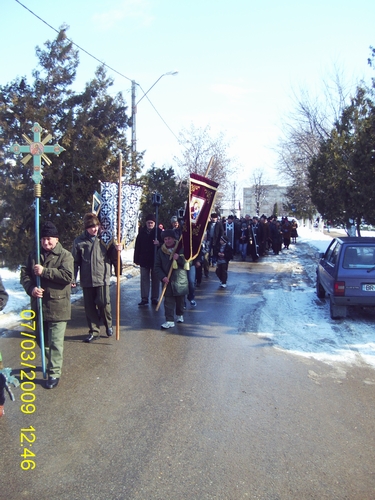Procesiune dedicată Sfintei Cruci la Negrești (jud. Vaslui)