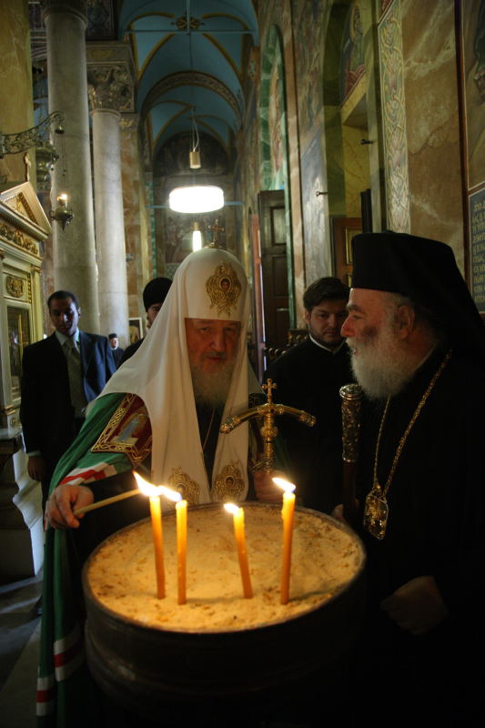 Patriarhul Alexandriei și Patriarhul Moscovei au exprimat condoleanțe în legătură cu moartea tragică a președintelui Poloniei Lech Kaczynski și a membrilor delegației poloneze în accidentul aviatic de lângă Smolensk