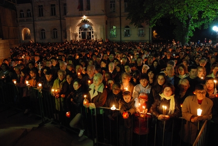 Slujiri arhierești de Sfintele Paști în Mitropolia Moldovei și Bucovinei