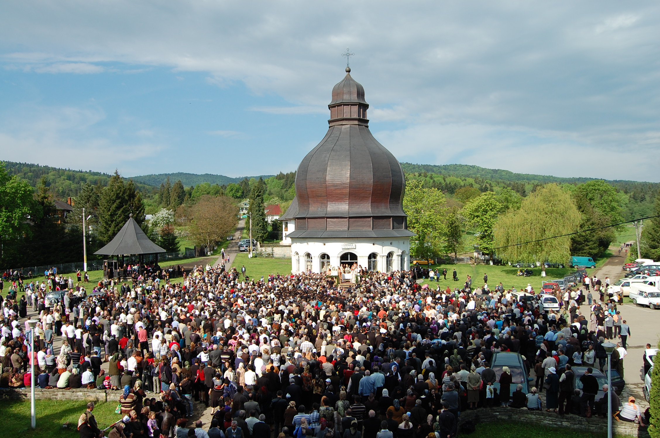 Sărbătoarea Înălțării Domnului la Mănăstirea Neamț