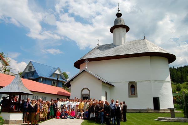 „Înaintașii acestei parohii l-au ales ca ocrotitor pe Sfântul Ioan cel Nou de la Suceava“