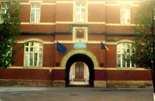 O nouă sesiune de înscrieri la Seminarul “Sf. Gheorghe” din Roman O nouă sesiune de înscrieri la Seminarul “Sf. Gheorghe” din Roman