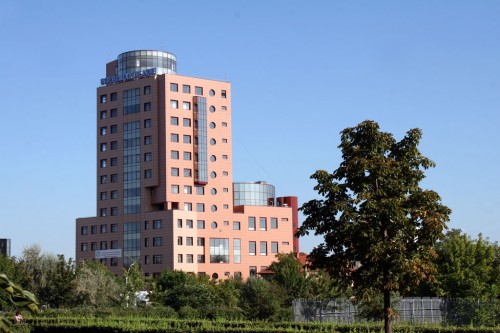 Despre religiozitatea omului contemporan, la “Petre Andrei”