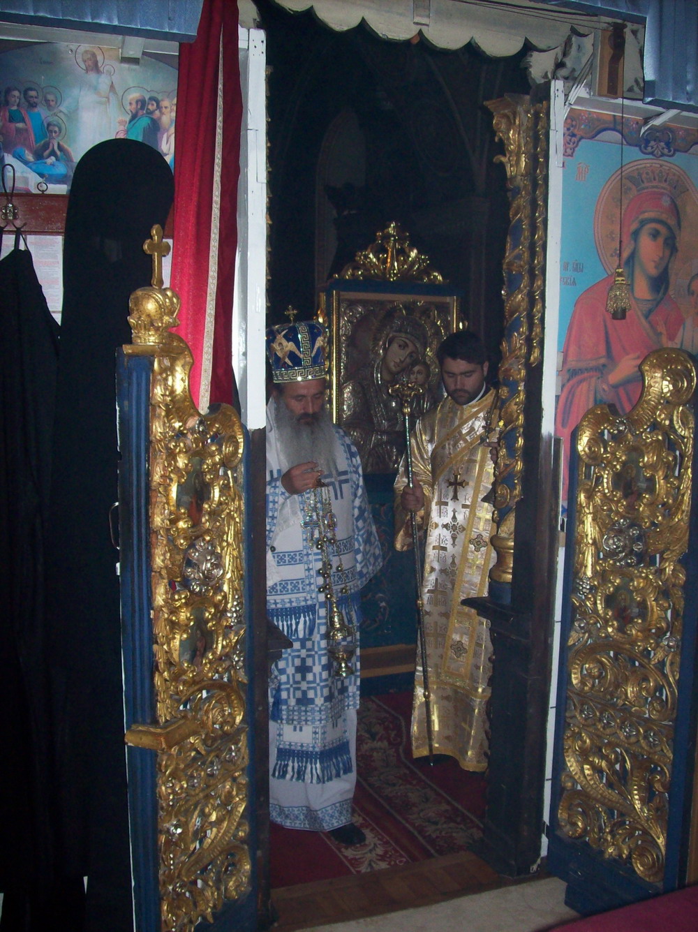 Liturghie arhierească la Mănăstirea Durău de ziua Sfântului Pantelimon Liturghie arhierească la Mănăstirea Durău de ziua Sfântului Pantelimon