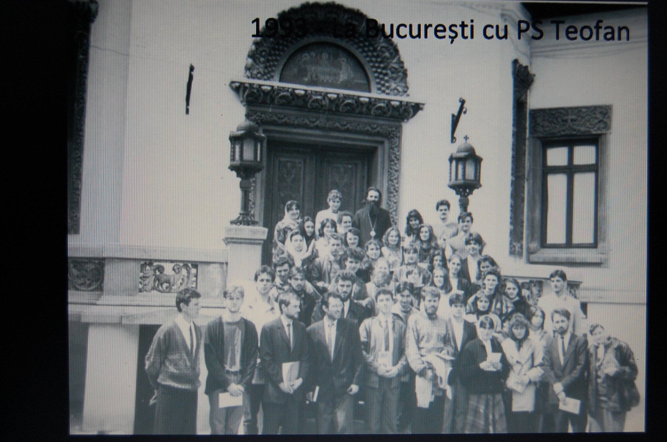 „La împlinirea a 20 de ani de când studenții diferitelor universități au găsit calea potrivită de a fi împreună“ „La împlinirea a 20 de ani de când studenții diferitelor universități au găsit calea potrivită de a fi împreună“