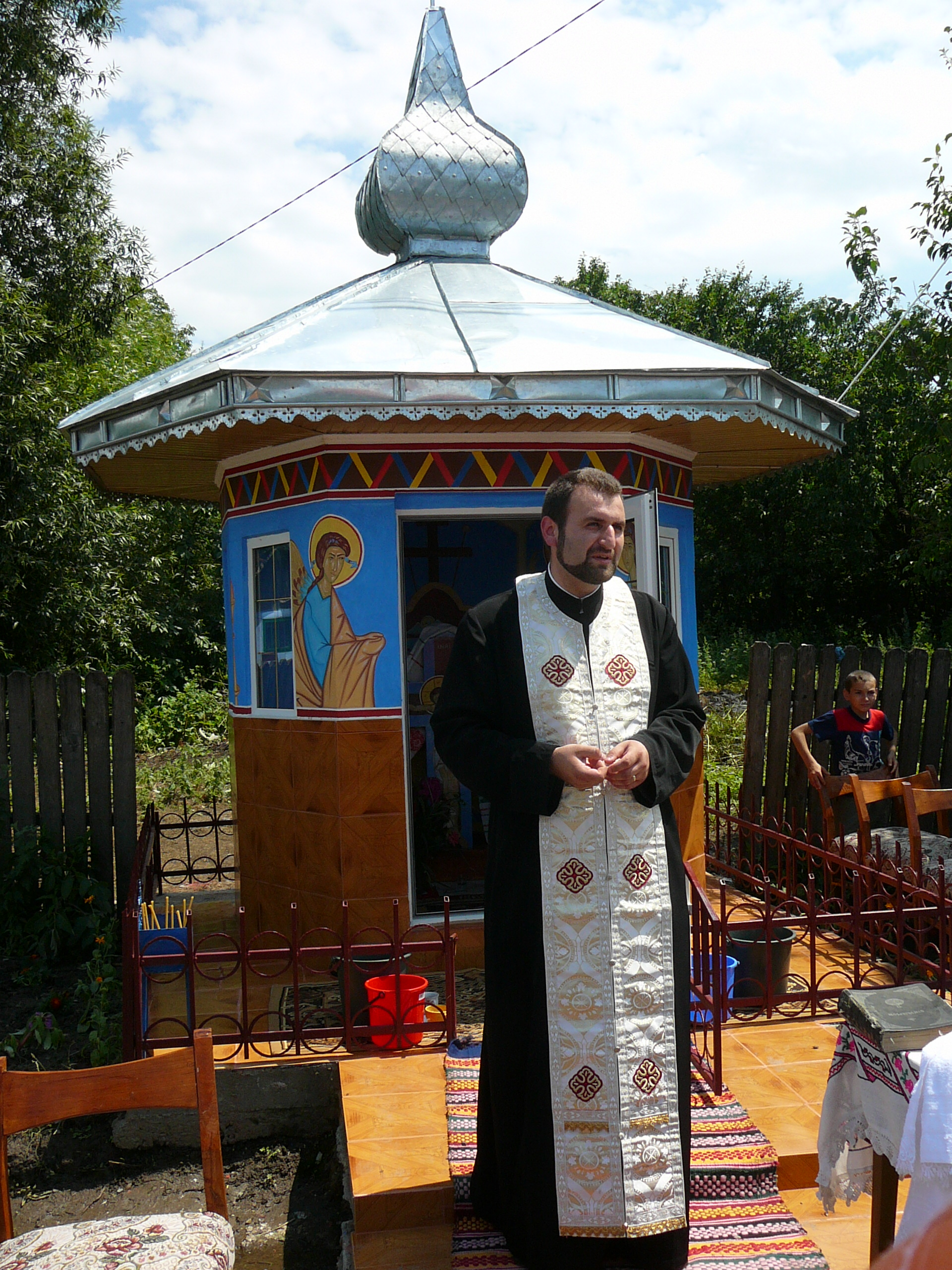 Sfințire de troiță în parohia Glodenii Gândului Sfințire de troiță în parohia Glodenii Gândului
